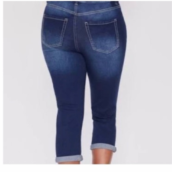 LIMITED EDITION! New York and Company Boyfriend Stretch Jeans. - Picture 1 of 5